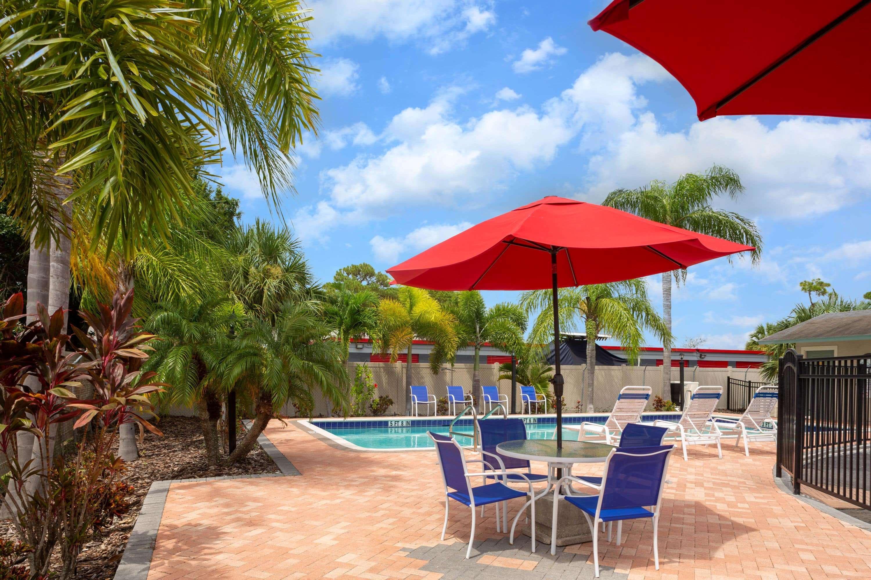 Super 8 By Wyndham Bradenton Sarasota Area Motel Exterior photo